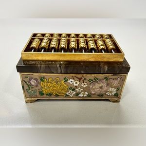 Vintage Chinese Chinoiserie Gilt and Enameled Snuff Trinket Box with Abacus Lid